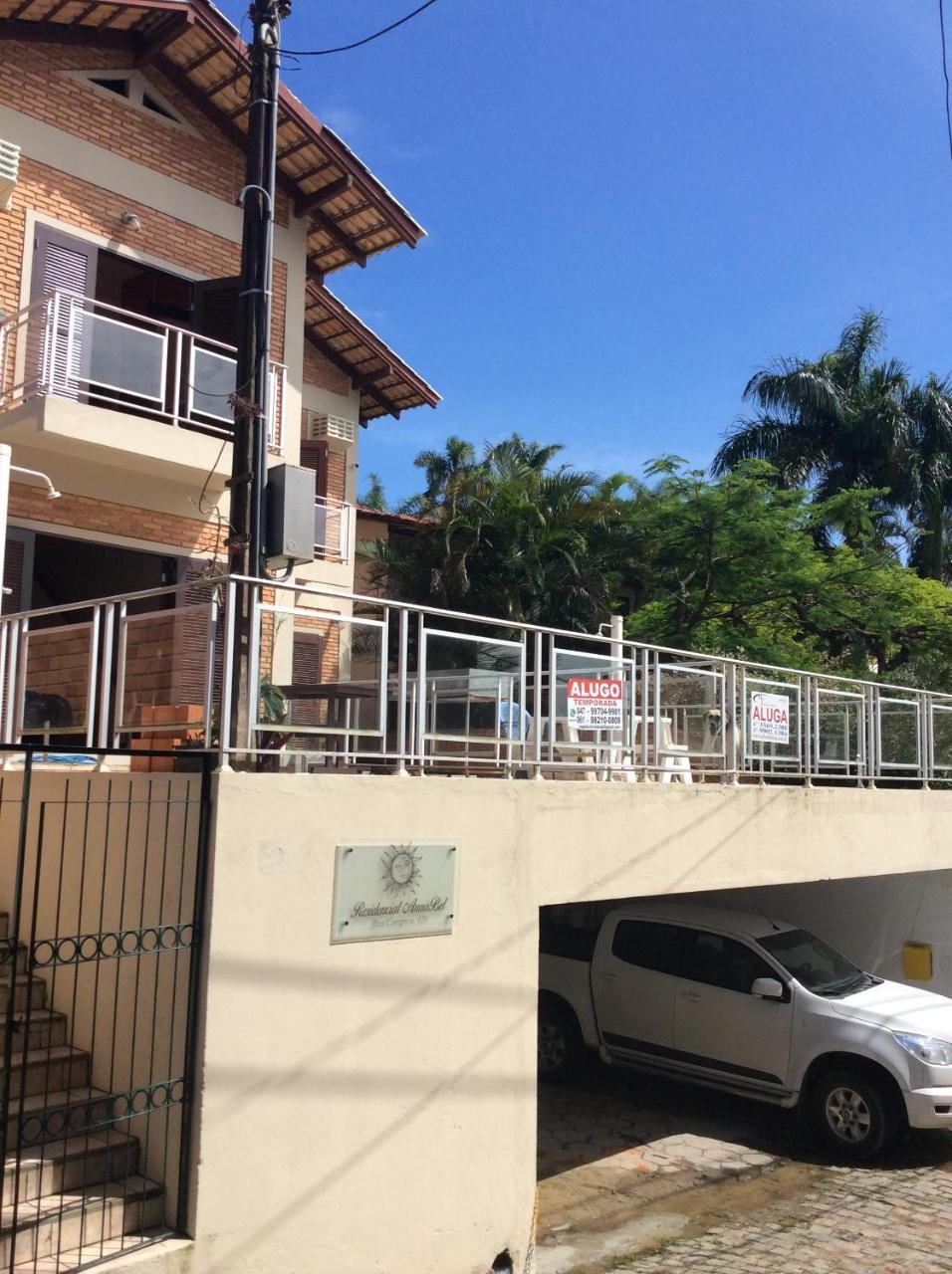 Residencial Annabel Apto 04 *